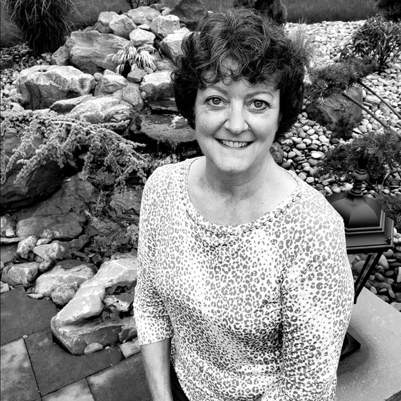 Meet your Posher, Pam - Picture 1 of 1
